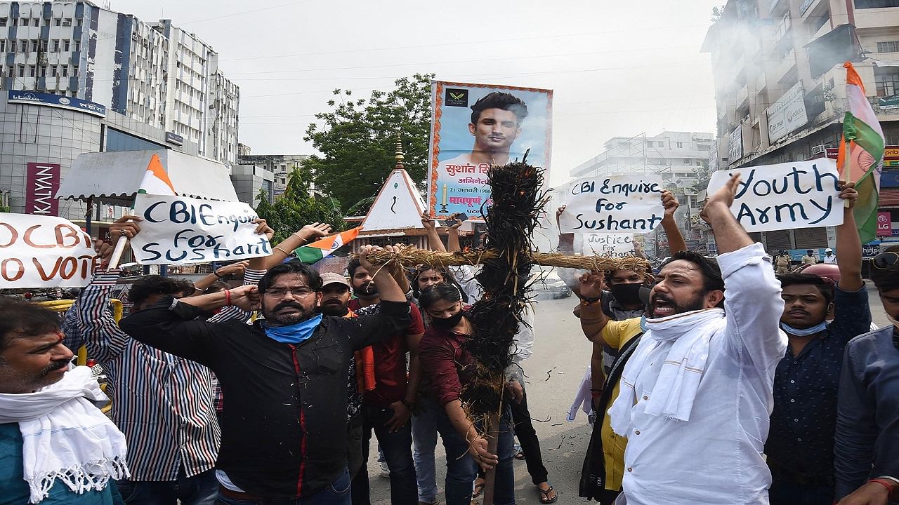 Fans of late Bollywood actor protest demanding CBI inquiry. Credits: PTI Photo