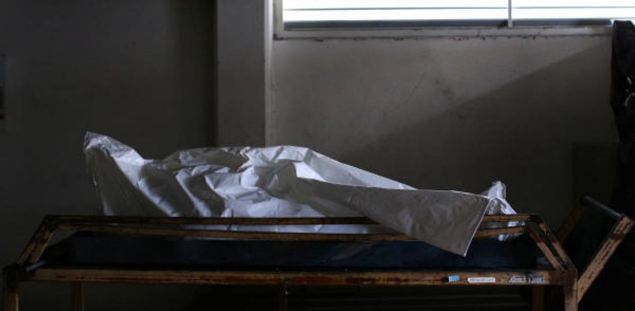 A body bag containing the body of a person who died of the coronavirus disease. Credit: Reuters