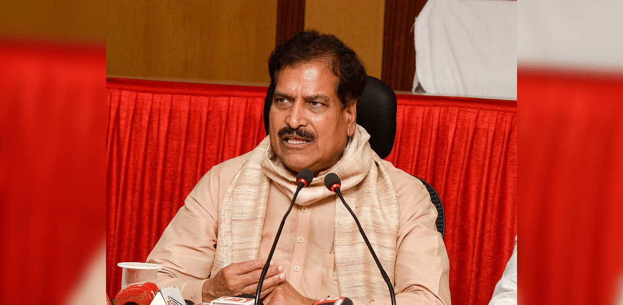 Union Minister of State for Railways Suresh Angadi. Credit: DH