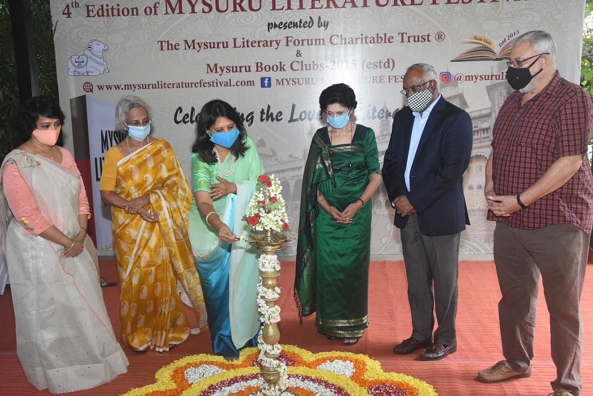 Chairperson of Mysuru Literary Forum and Charitable Trust Shubha Sanjay Urs inaugurates the fourth edition of Mysuru Literature Festival in Mysuru recently. Suchita Sanjay, Thankam Panackal, Kitty Mandana, Sam Cherian and Raian F Irani are seen.