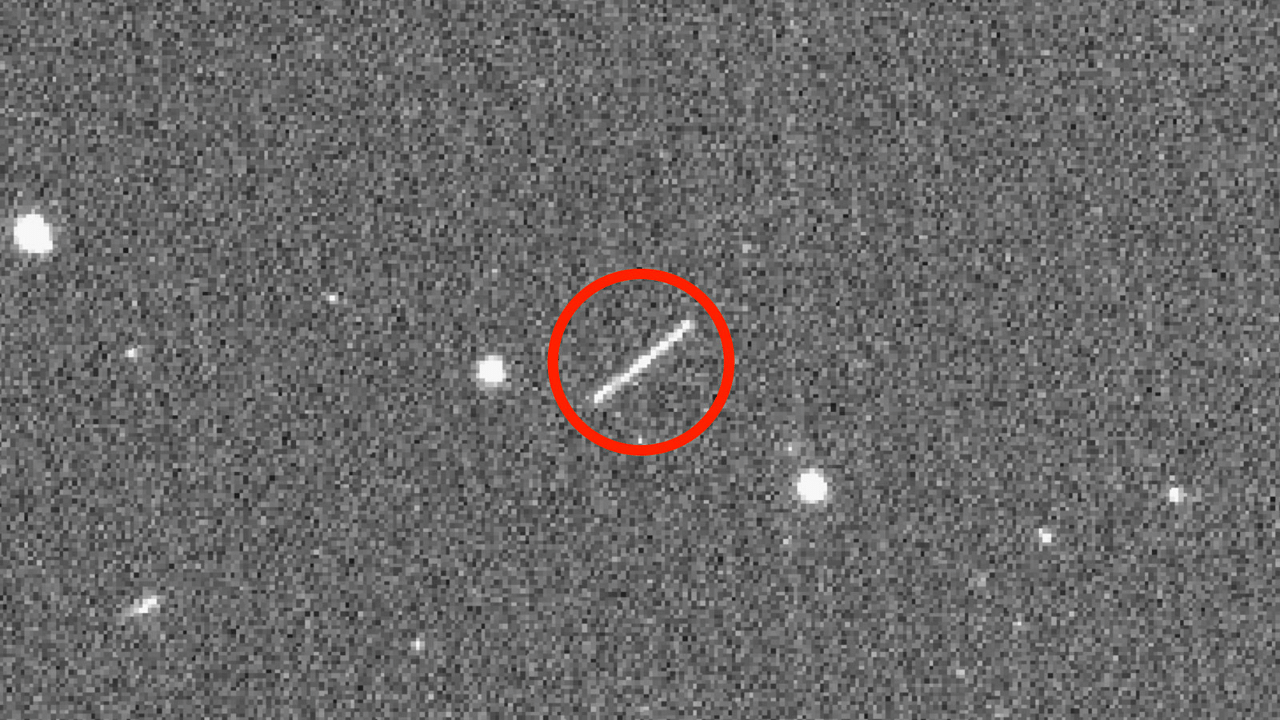 asteroid 2020 QG (the circled streak in the center) which came closer to Earth than any other non-impacting asteroid on record. Credits: AFP Photo