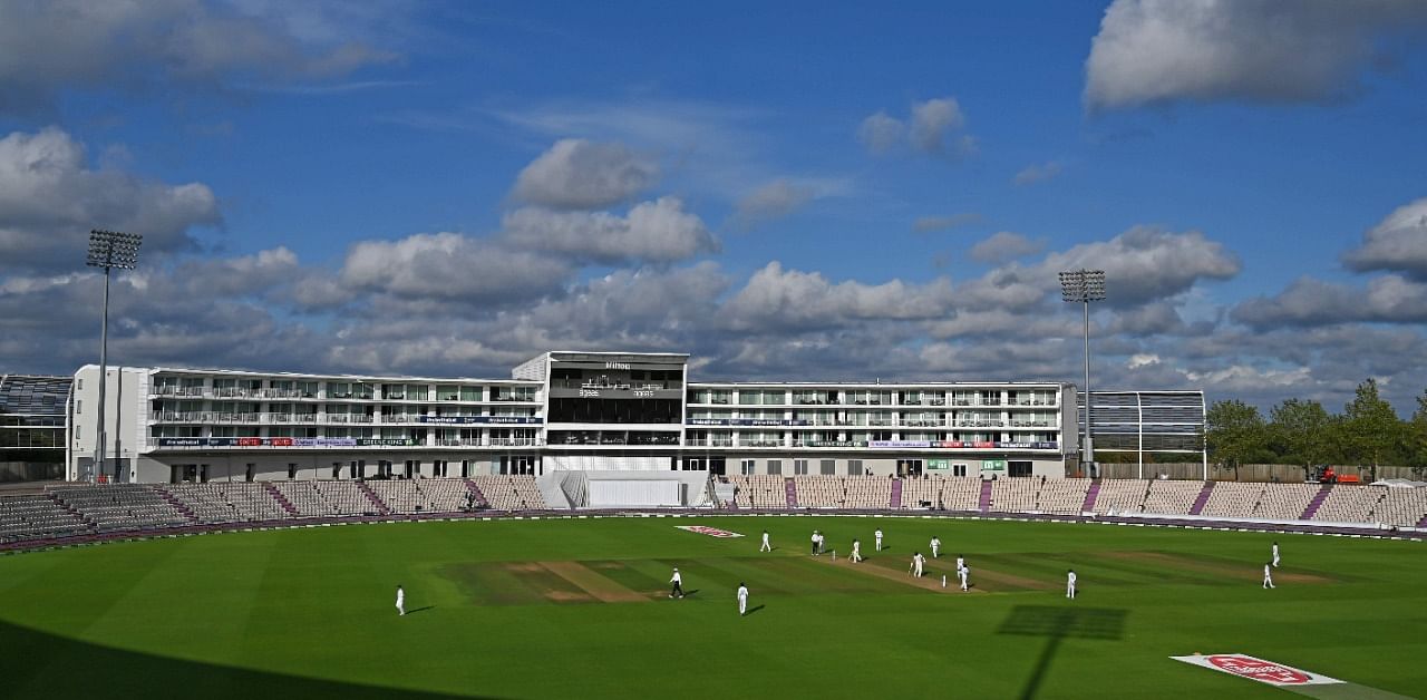 England vs Pakistan on the 5th day of the second test match under a cloudy sky. Credit: AFP Photo