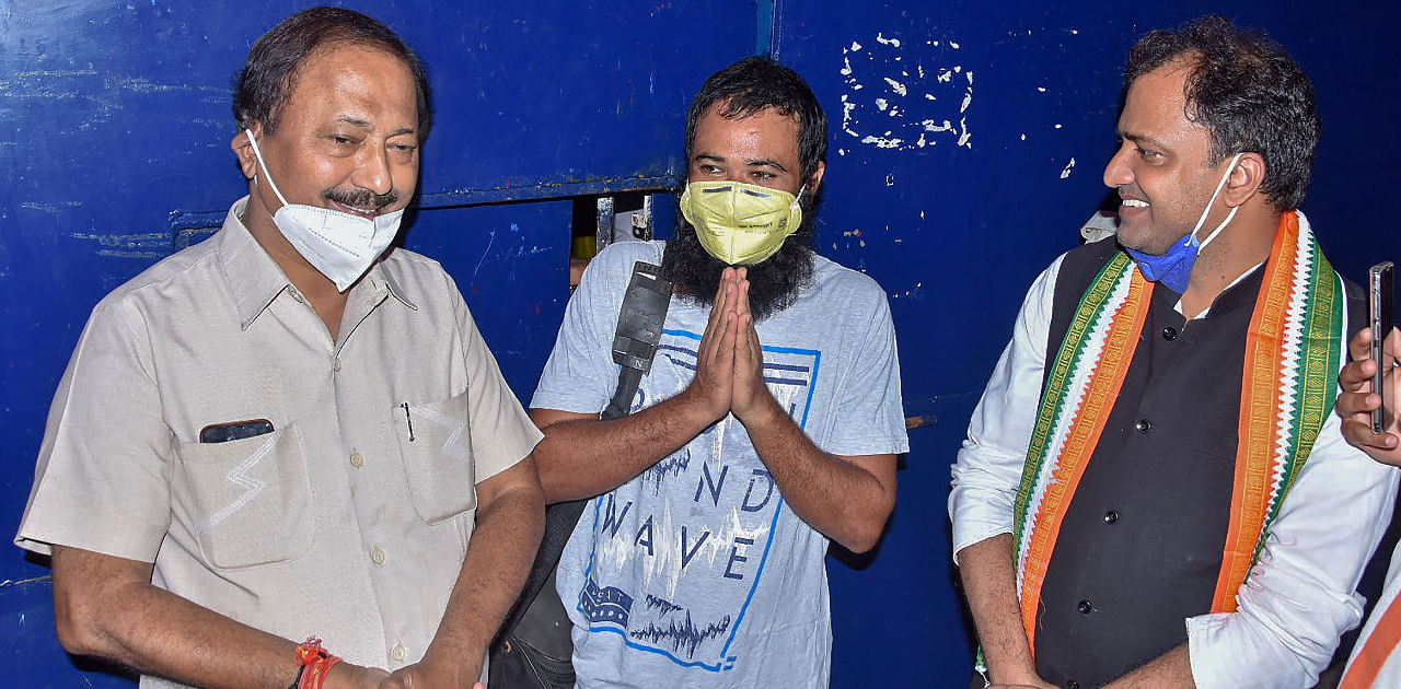 Dr Kafeel Khan (C) following his release from Mathura jail after the Allahabad High Court quashed his detention under the National Security Act and ordered his immediate release, in Mathura, Tuesday night, Sept. 1, 2020. Credit: PTI Photo