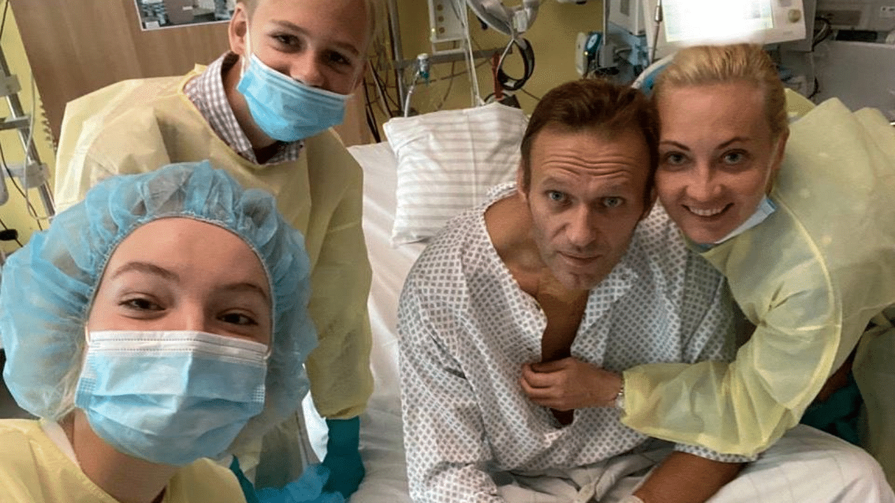 Russian opposition leader Alexei Navalny posing for a selfie picture with his family at Berlin's Charite hospital. Credits: AFP Photo