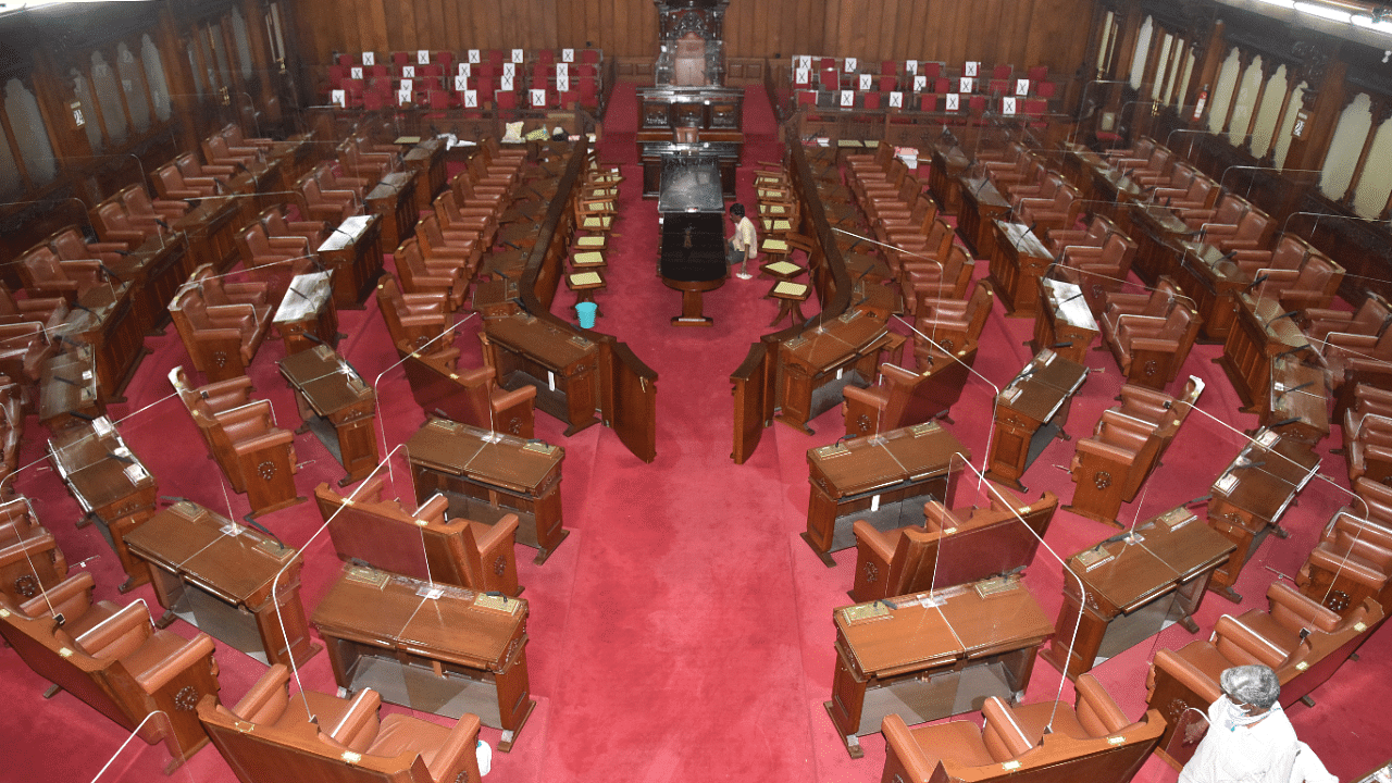 Legislative Council gets ready for Assembly session that will commence on Sept 21 in Vidhana Soudha in Vidhana Soudha. Credits: DH Photo