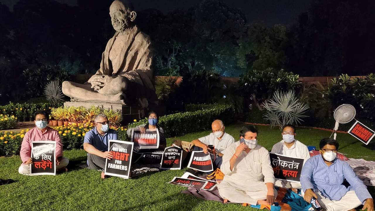 Suspended MPs protest in Parliament. Credits: DH Special arrangement