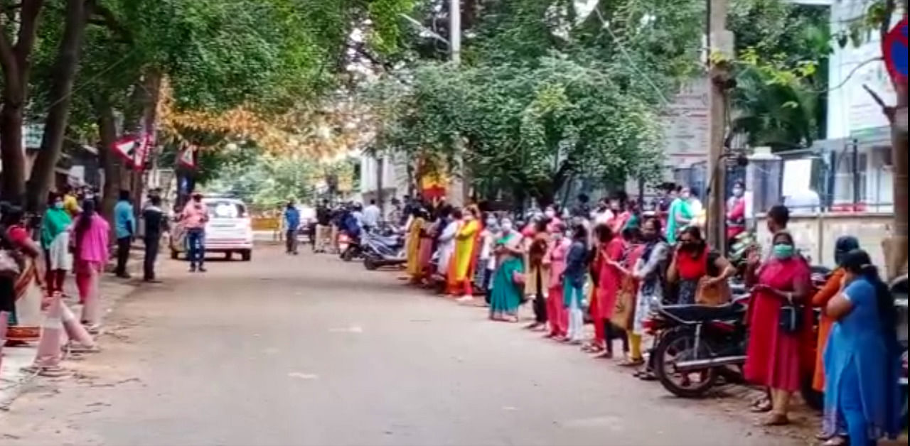 Protests outside CMH in Indiranagar, Bengaluru. Credit: CMH Employee Association