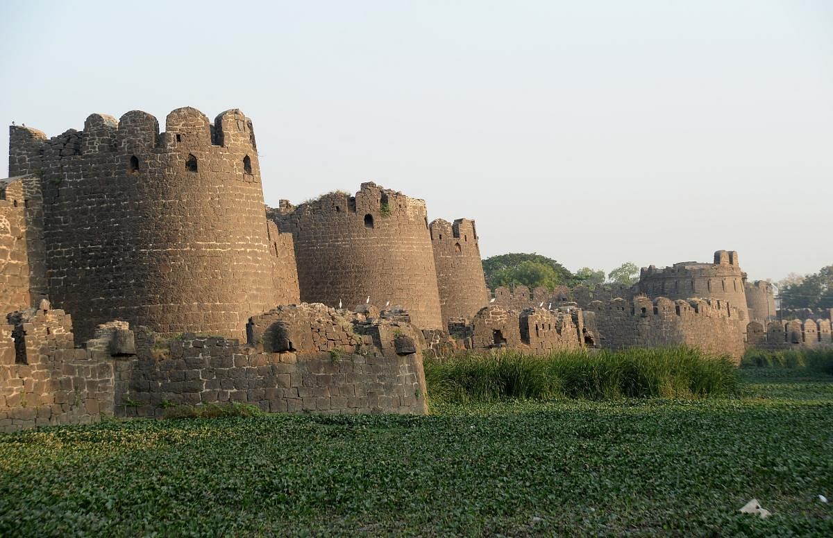 Forts of Karnataka, Photos by Vishwanath Suvarna