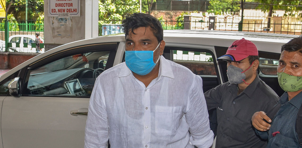 Suspended AAP councillor Tahir Hussain arrives at ED office for questioning in connection with ongoing PMLA investigation into his alleged role in money laundering and funding of anti-CAA protests on September 1 in New Delhi. Credit: PTI Photo