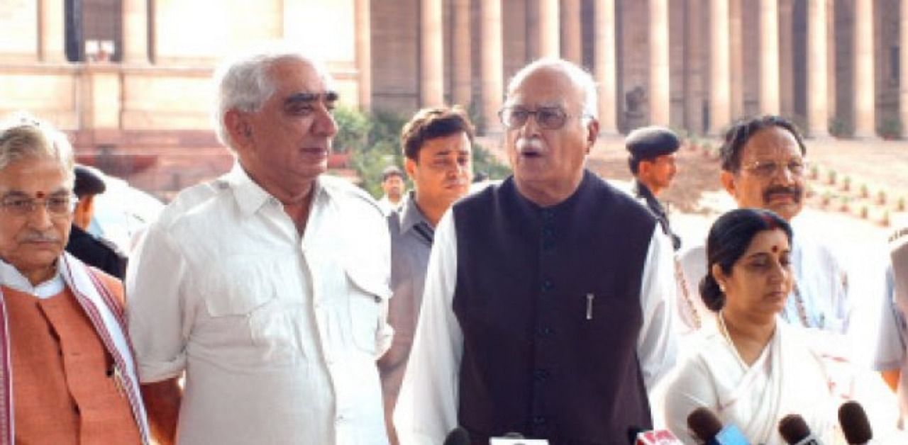 BJP leaders Murli Manohar Joshi, Jaswant Singh, L.K.Advani , Sushma Sawaraj, B.K.Khanduri and Vijay kumar Malhotra talking to media in New Delhi on Monday June 28, 2004. Credit: DH Archive