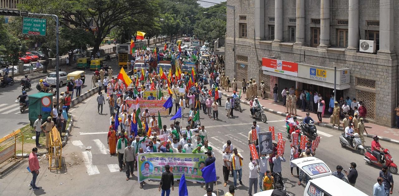 Activists belonging to various farmers rights organisations stage an anti-government demonstration to protest against the recent passing of new farm bills in parliament, in Bangalore. Credit: AFP Photo