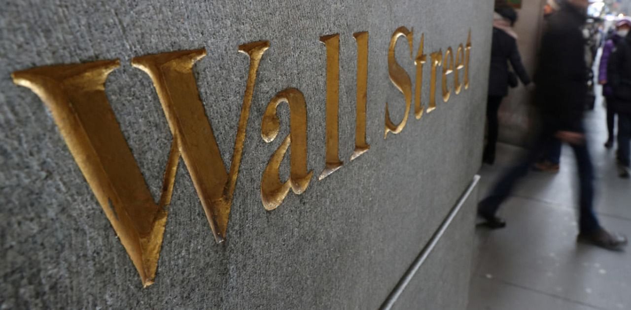 Wall Street stocks dipped Tuesday after two positive session as investors digested the latest effort to try to jumpstart Washington stimulus talks amid caution ahead of the first presidential debate. Credit: Reuters