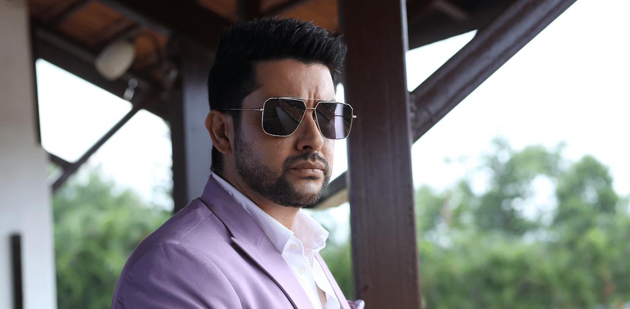 Aftab Shivdasani in a still from 'Poison 2'. Credit: Zee5/PR Handout
