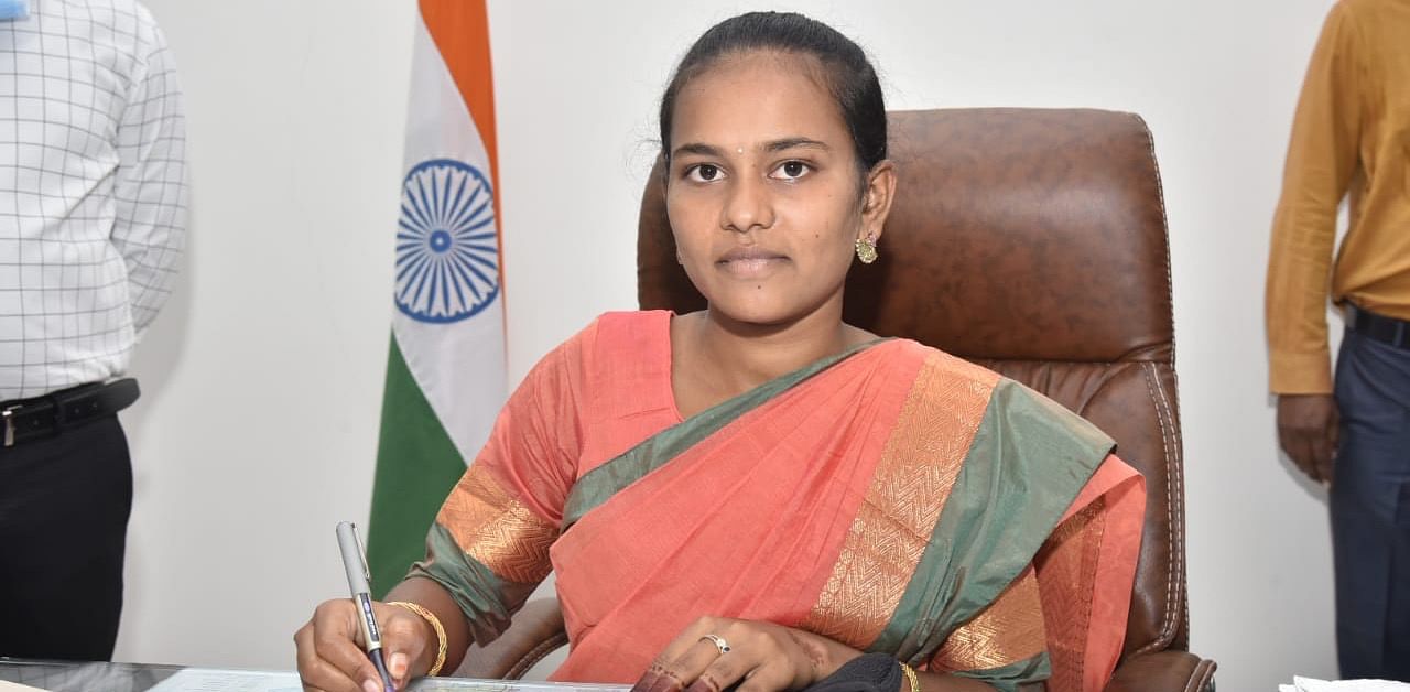 M Shravani, a student of a government school, officiated as the collector of Anantapuram district on Sunday. She signed several files and inspected civic amenities in Anantapuram town. Credit: Special arrangement