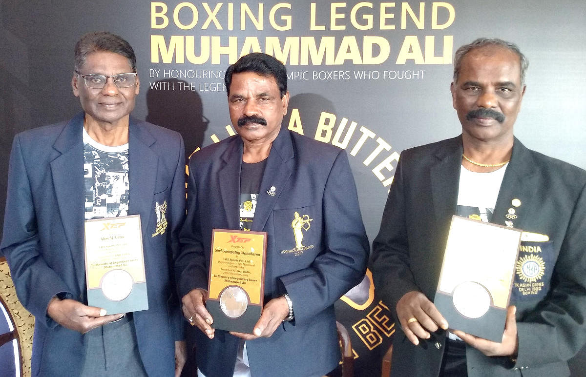 Indian boxing greats (from left) Capt M Venu, Ganapathy Manoharan and Capt Isaac Amaldass, at a felicitation event in Bengaluru on Thursday. DH PHOTO 