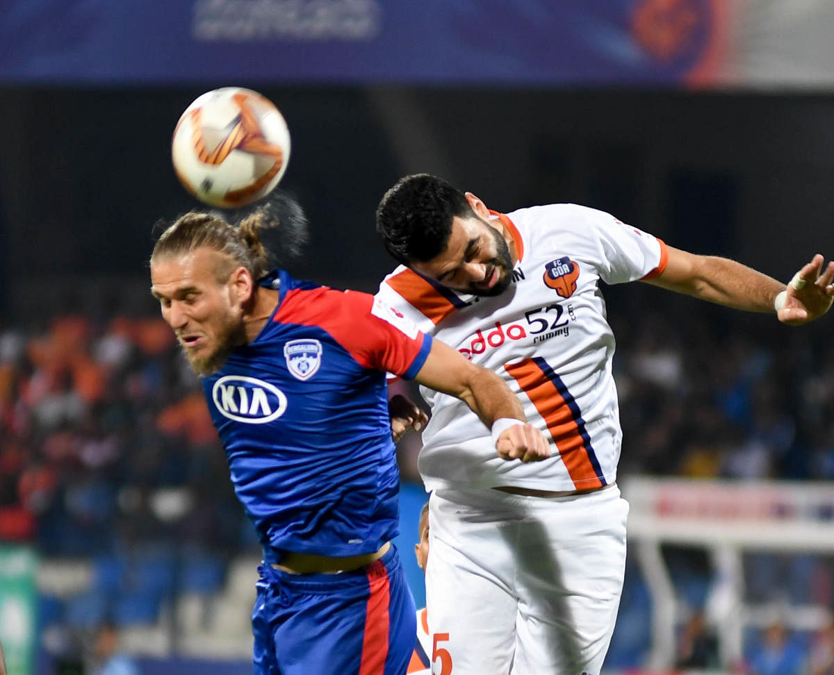 Ahmed Jahouh of FC Goa (R). Credit: DH