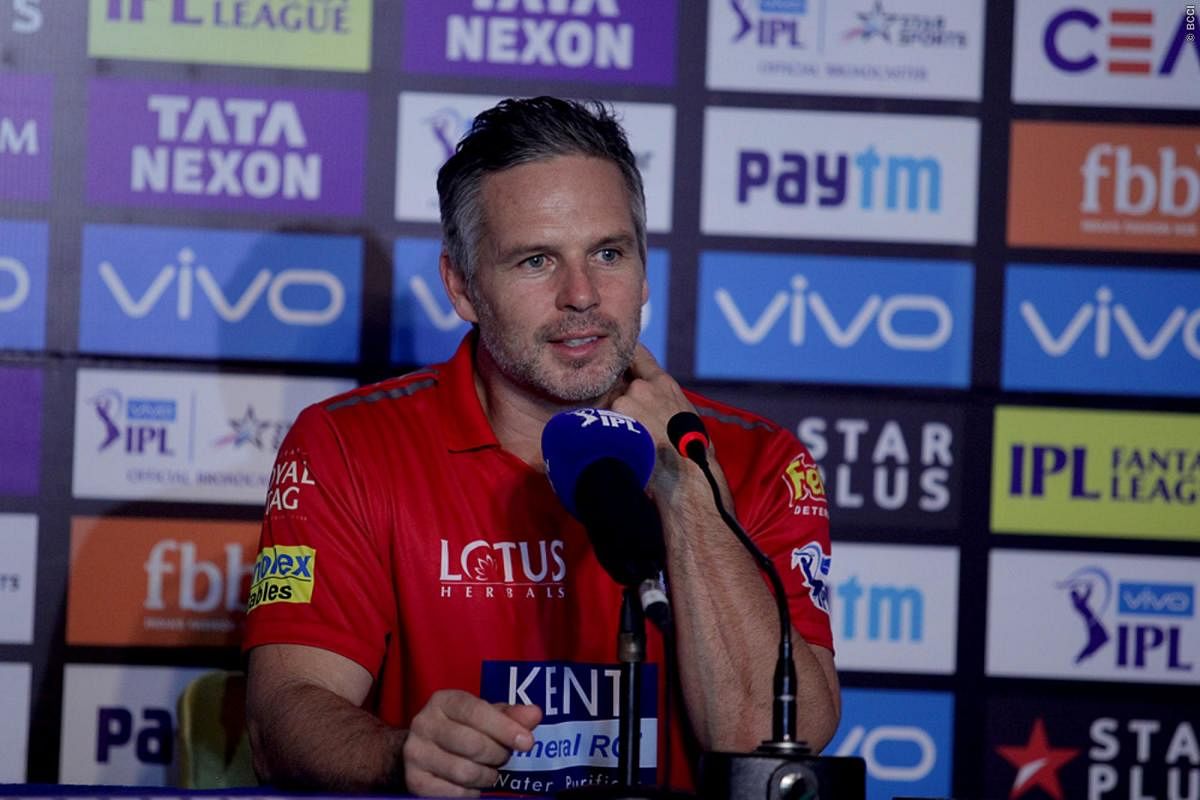 Coach Brad Hodge hopes Kings XI Punjab's wobbly middle-order will start performing soon. BCCI Media