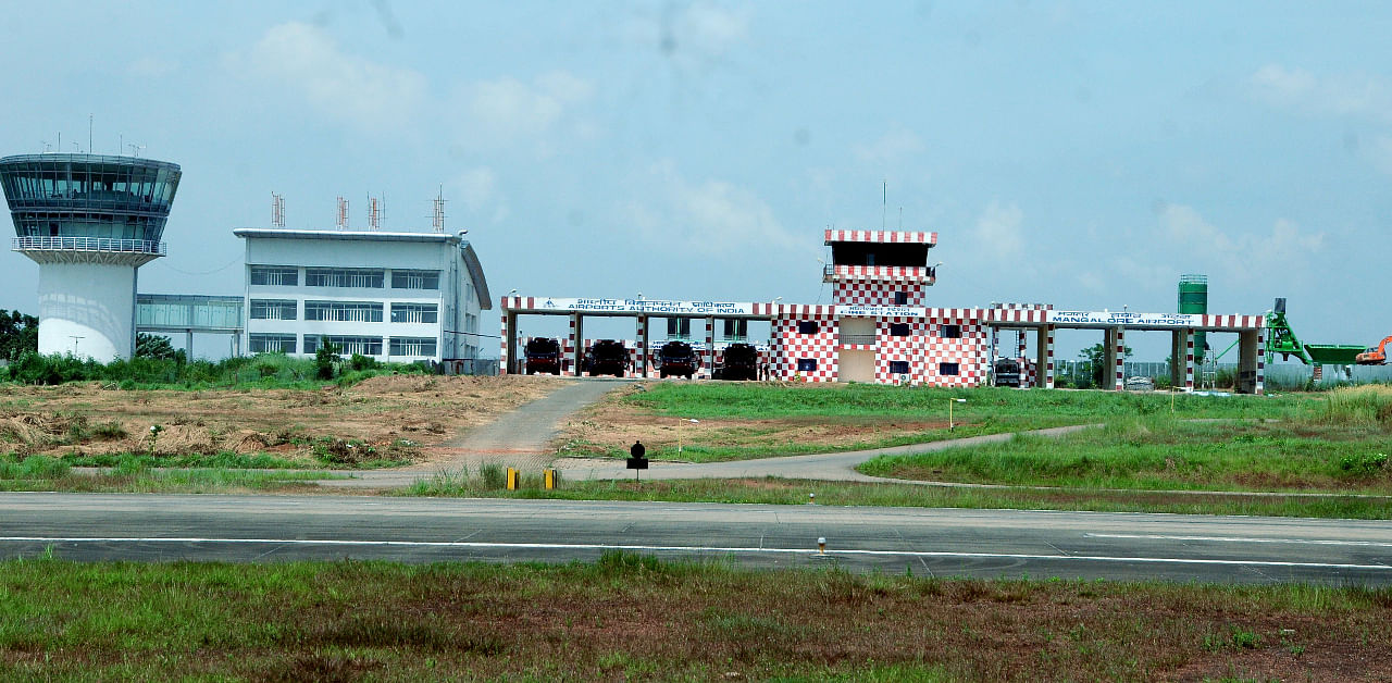 The AAI also signed separate agreements for provision of communication, navigation and surveillance and air traffic management services at the three airports. Credit: DH File Photo