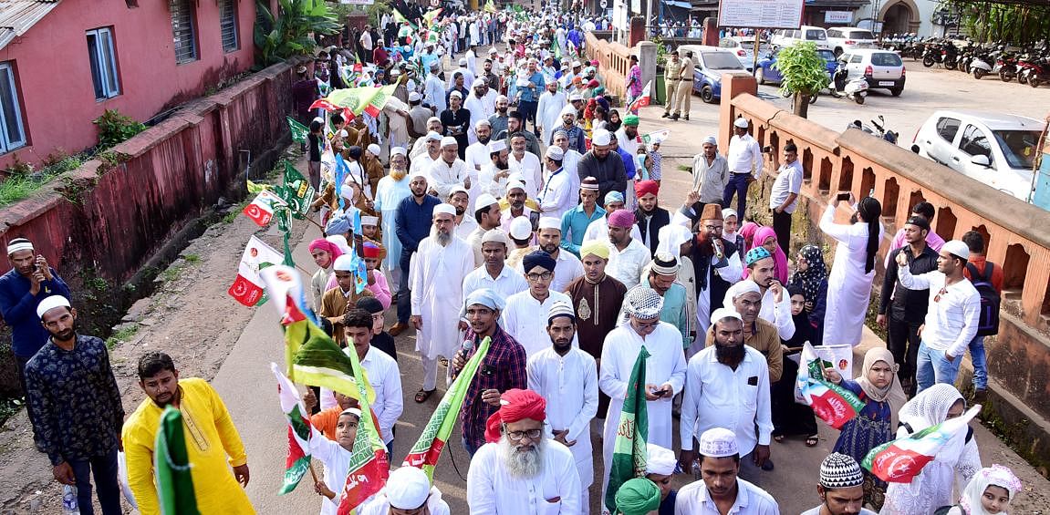 Members of Muslim community take out a procession as a part of Eid Milad at Bunder in Mangaluru on Sunday. Credit: DH Photo