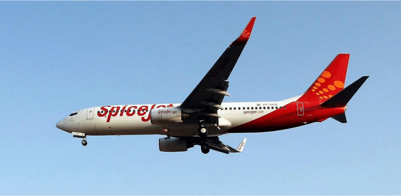A SpiceJet passenger aircraft prepares to land at Sardar Vallabhbhai Patel international airport in Ahmedabad. Credit: Reuters