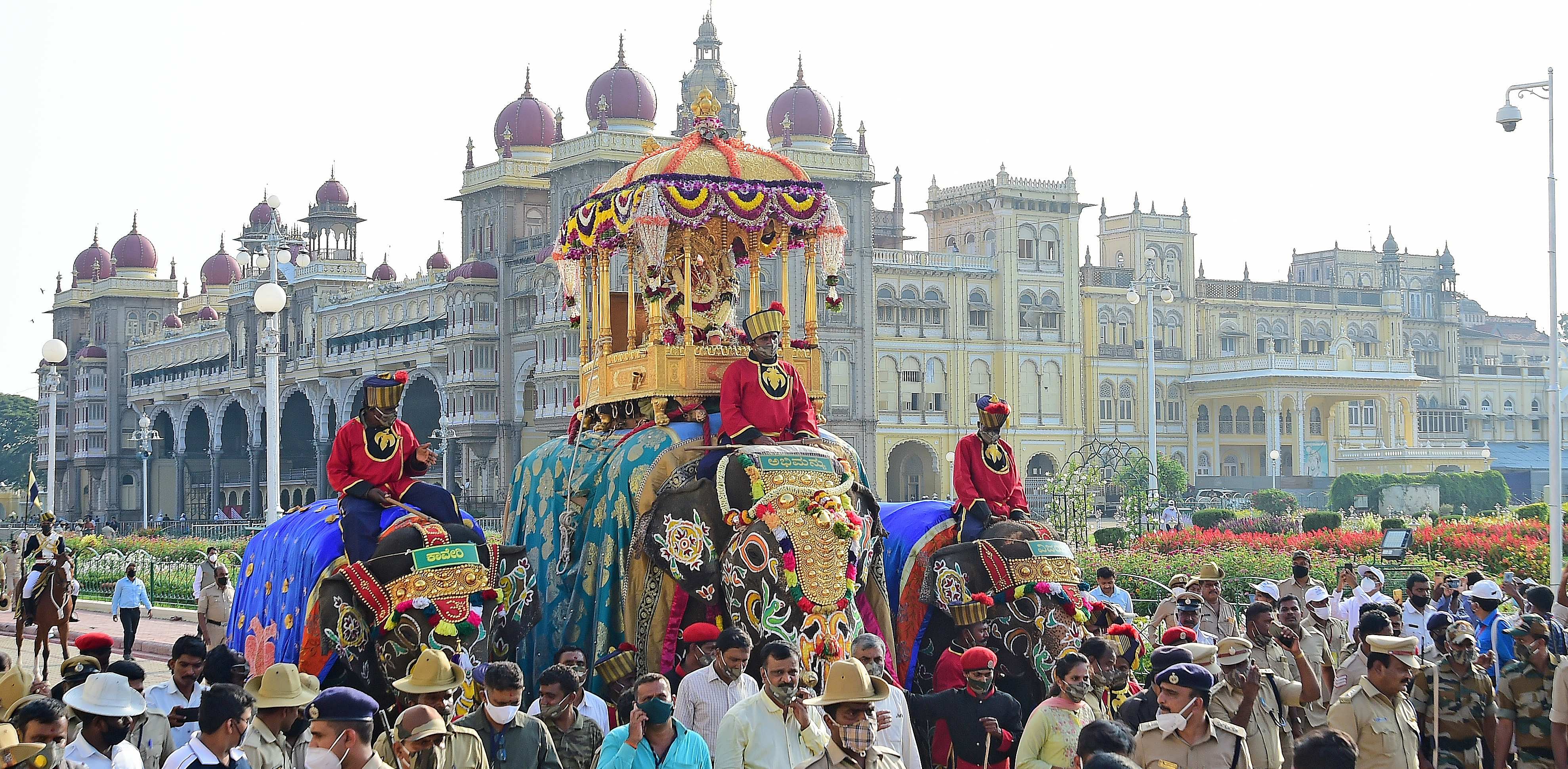 Abhimanyu, a 54-year-old veteran of 21 Dasara processions, carried the howdah for the first time this year. Credit: DH Photo