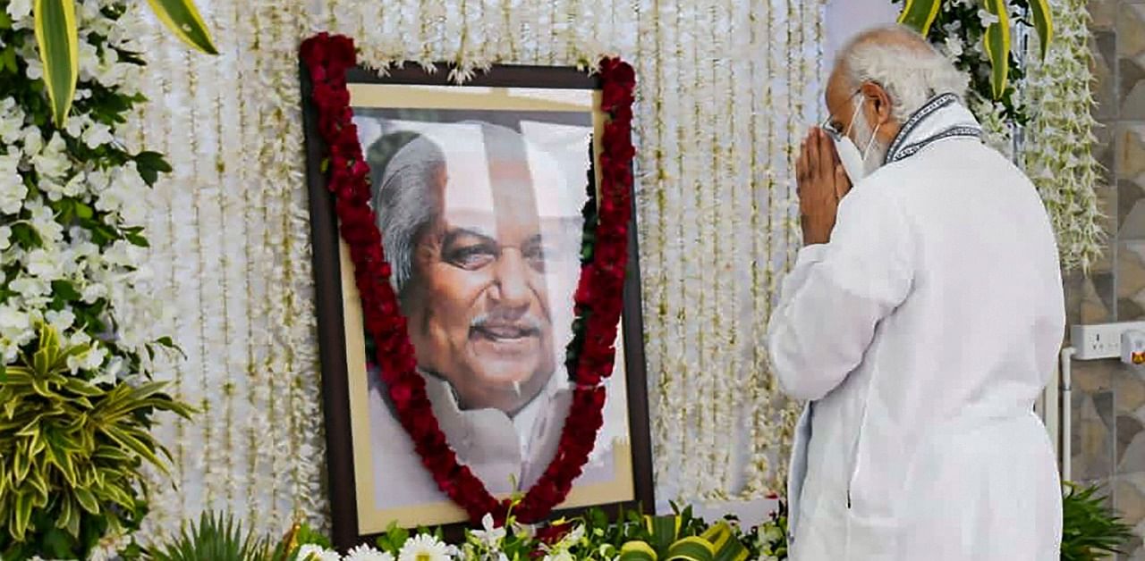 Prime Minister Narendra Modi pays tribute to former Gujarat chief minister late Keshubhai Patel. Credit: Twitter/PTI