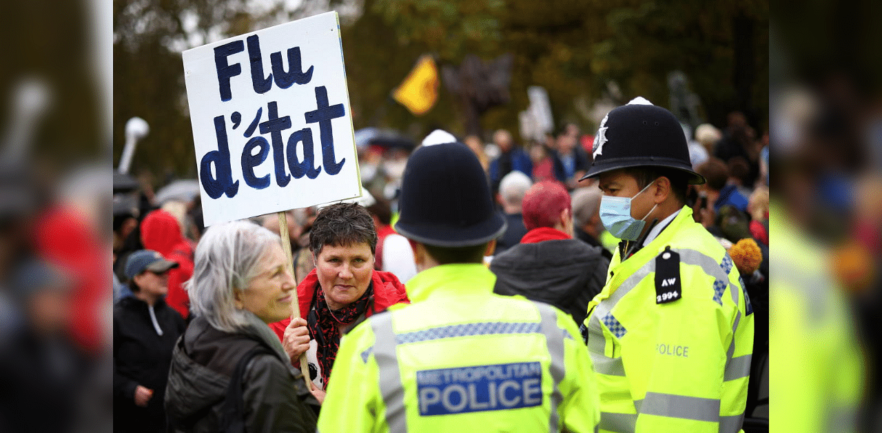 Anti-lockdown protesters take part in a march, amid the coronavirus disease (COVID-19) outbreak, in London, Britain October 24, 2020. Credit: Reuters Photo