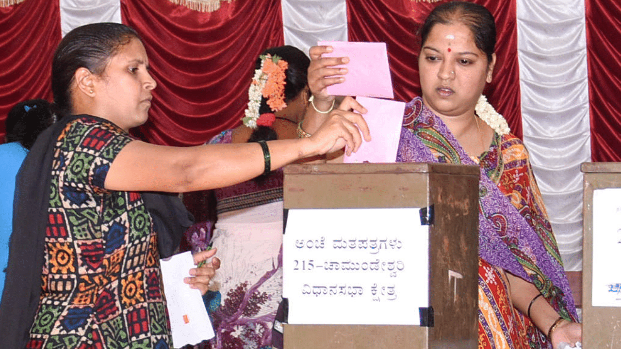 The postal ballot facility is for senior citizens and the disabled. Credits: DH File Photo