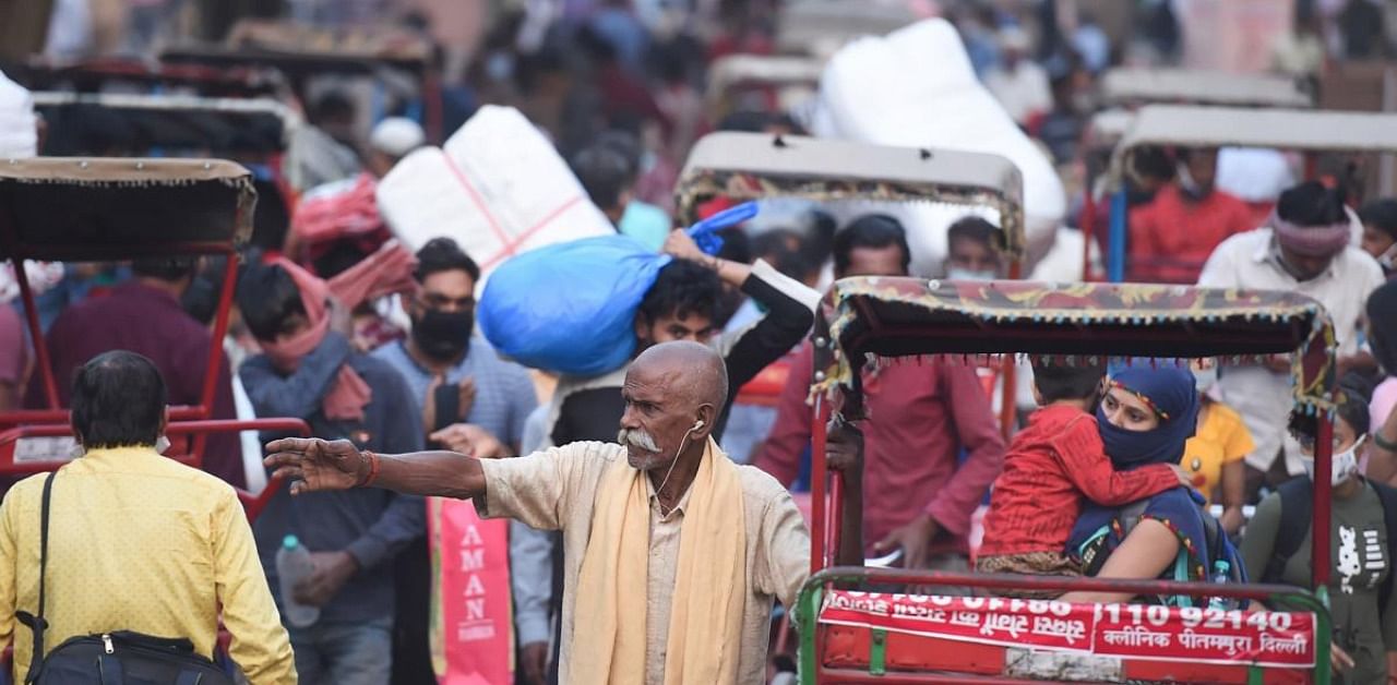 A view of crowded Chandni Chowk market ahead of Diwali festival, amid coronavirus pandemic, in New Delhi, Friday, Oct. 30, 2020. Credit: PTI Photo/Atul Yadav