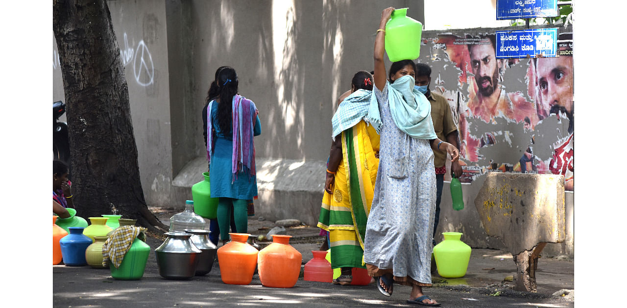 About 30 Indian cities including Jaipur, Indore, Amritsar, Pune, Srinagar, Kolkata, Bengaluru, Mumbai, Kozhikode and Vishakhapatnam among many others have been identified as cities that will face increasing water risks in the next few decades. Credit: DH Photo