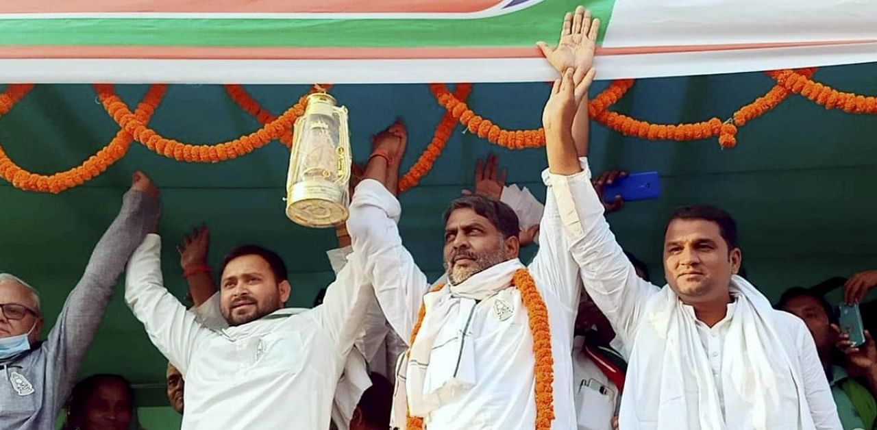 Rashtriya Janata Dal (RJD) leader Tejashwi Prasad Yadav during the third and last leg of campaign for Bihar Assembly polls, in Katihar district. Credit: PTI.