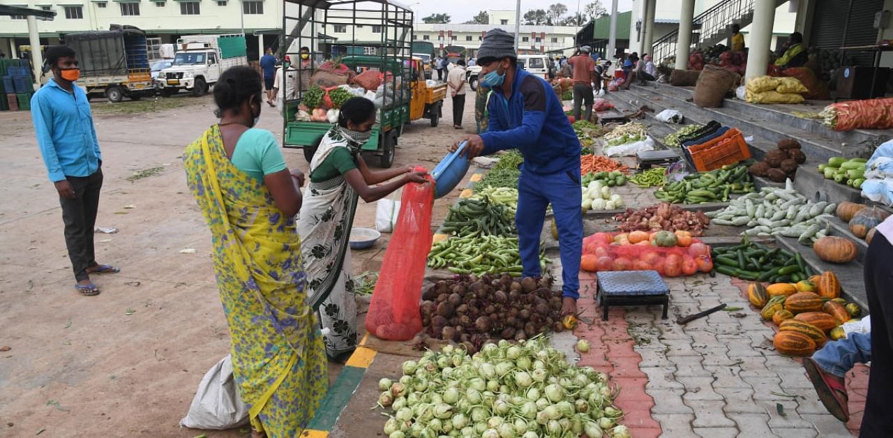 Overall retail inflation surged to 7.61 per cent. Credit: DH Photo