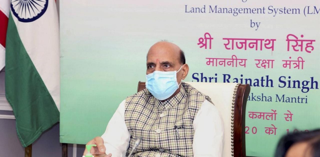 Defence Minister Rajnath Singh inaugurates the Land Management System software of the Ministry of Defence. Credit: PTI.