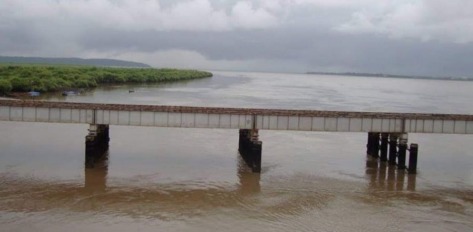 The bridge connects Naigaon in Palghar district to Bhayander in Thane district – and goes over the tiny Panju Island. Credit: DH File Photo