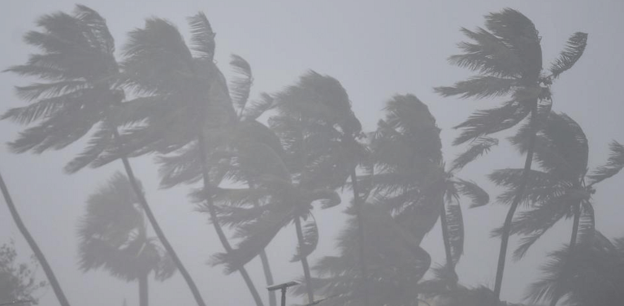 Strong winds ahead of the landfall of Cyclone Nivar, in Kovalam, Wednesday, Nov. 25, 2020. Credit: PTI Photo