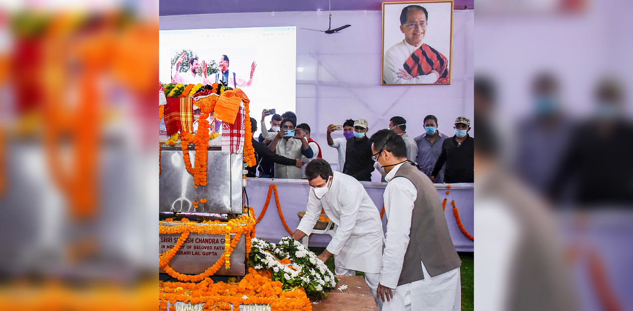 Congress leader Rahul Gandhi pays his last respects to former Assam chief minister Tarun Gogoi. Credit: PTI