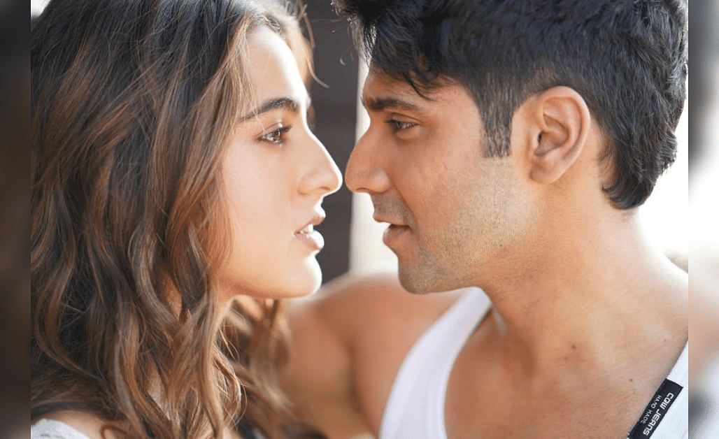 Varun Dhawan, Sara Ali Khan in 'Coolie No 1'. Credit: Twitter/@Varun_dvn