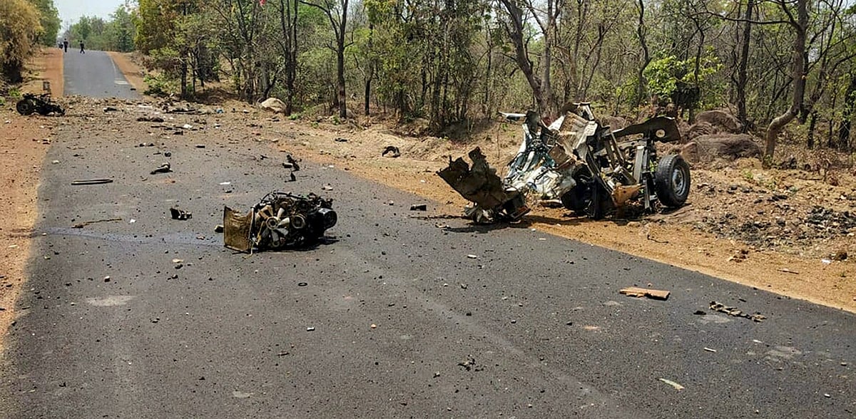 5 CoBRA commandos injured in Naxal triggered IED blast in Chhattisgarh