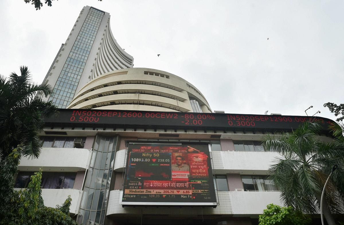 Mumbai: BSE building as the Sensex plunges by more than 1000 points, in Mumbai, Thursday, Sept. 24, 2020. (PTI Photo/Mitesh Bhuvad)(PTI24-09-2020_000085B)