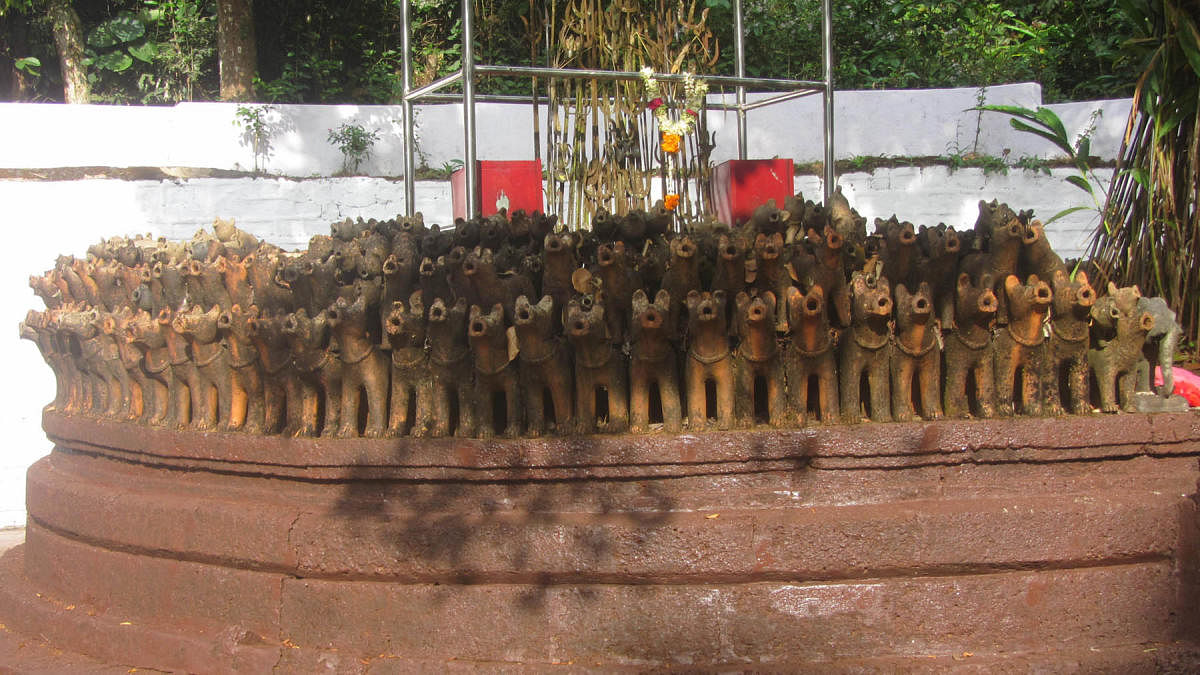 Clay dogs at Makki Shastavu Temple in Bethu.