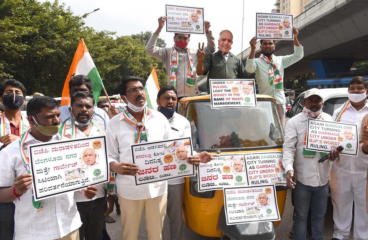 Several Congress workers took part in the protest at Maurya Circle along with scores of party workers. Credit: Special Arrangement