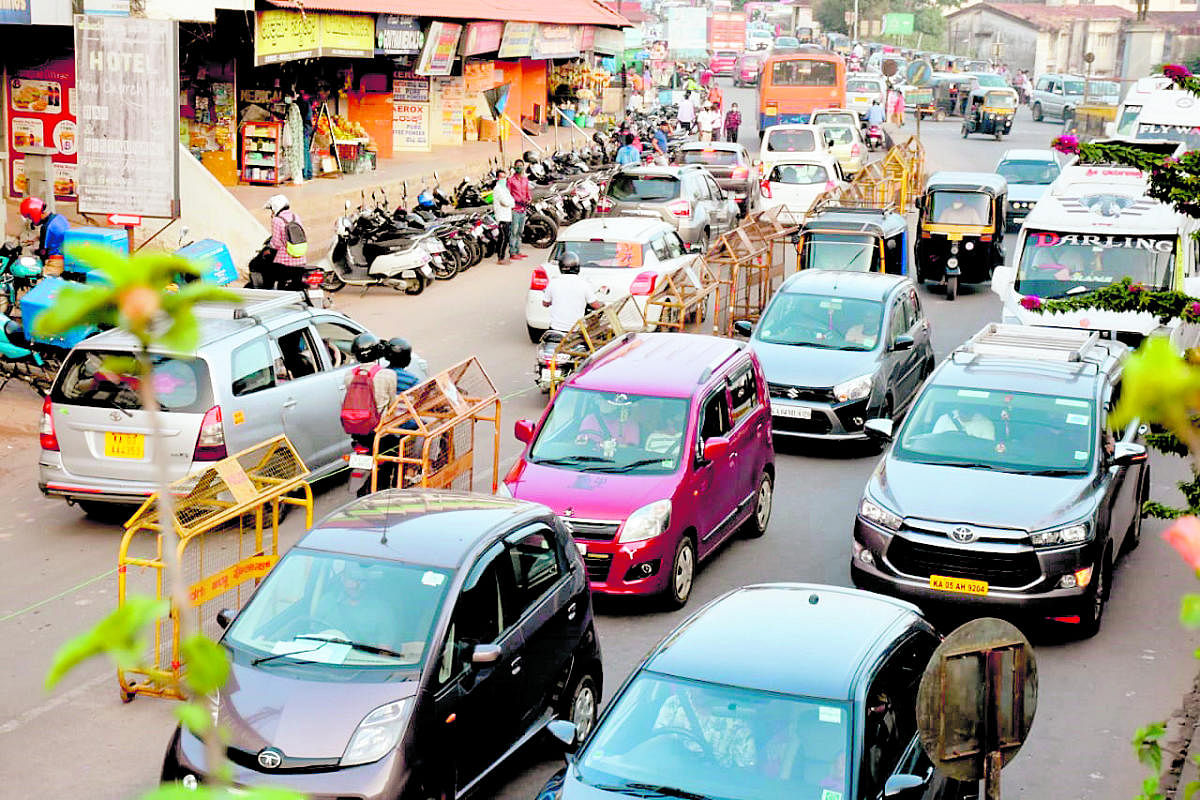 There was an increased density of vehicles in Madikeri on Saturday.