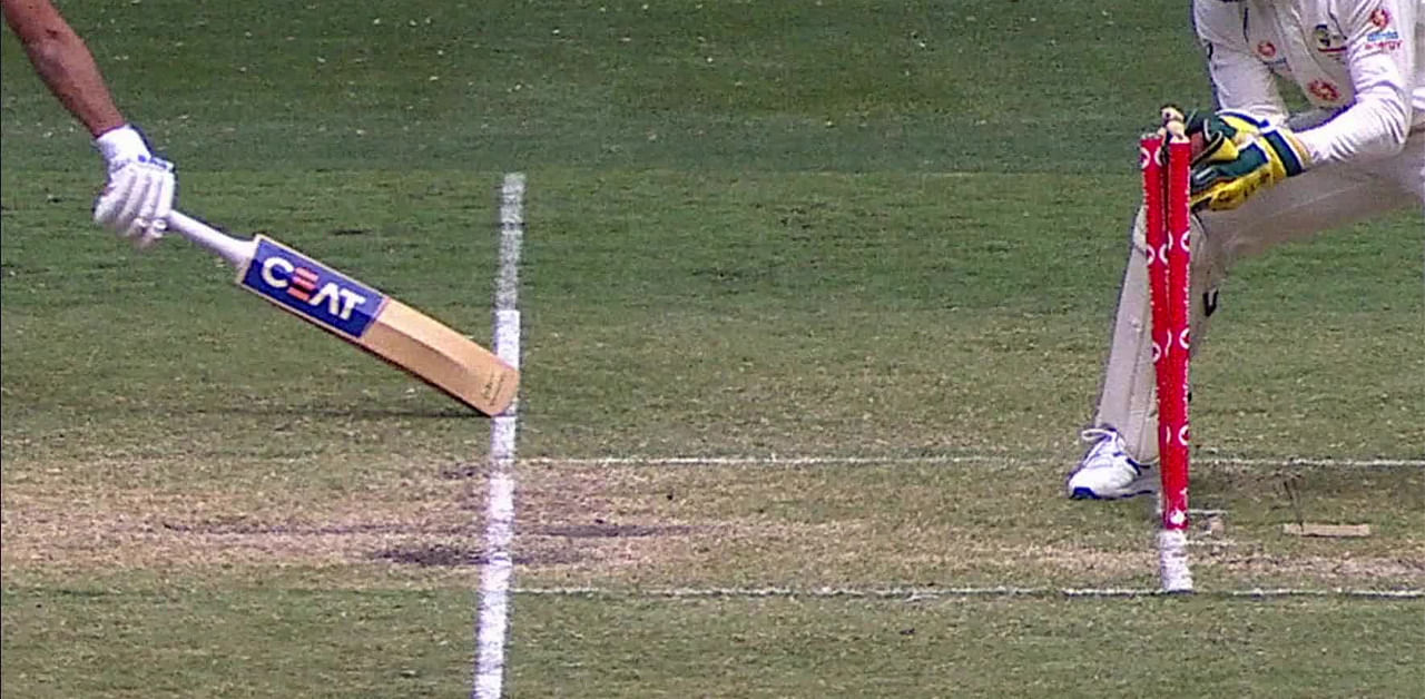 Screenshot of the run out replay. Credit: Twitter Photo/@Cricketlifemdh