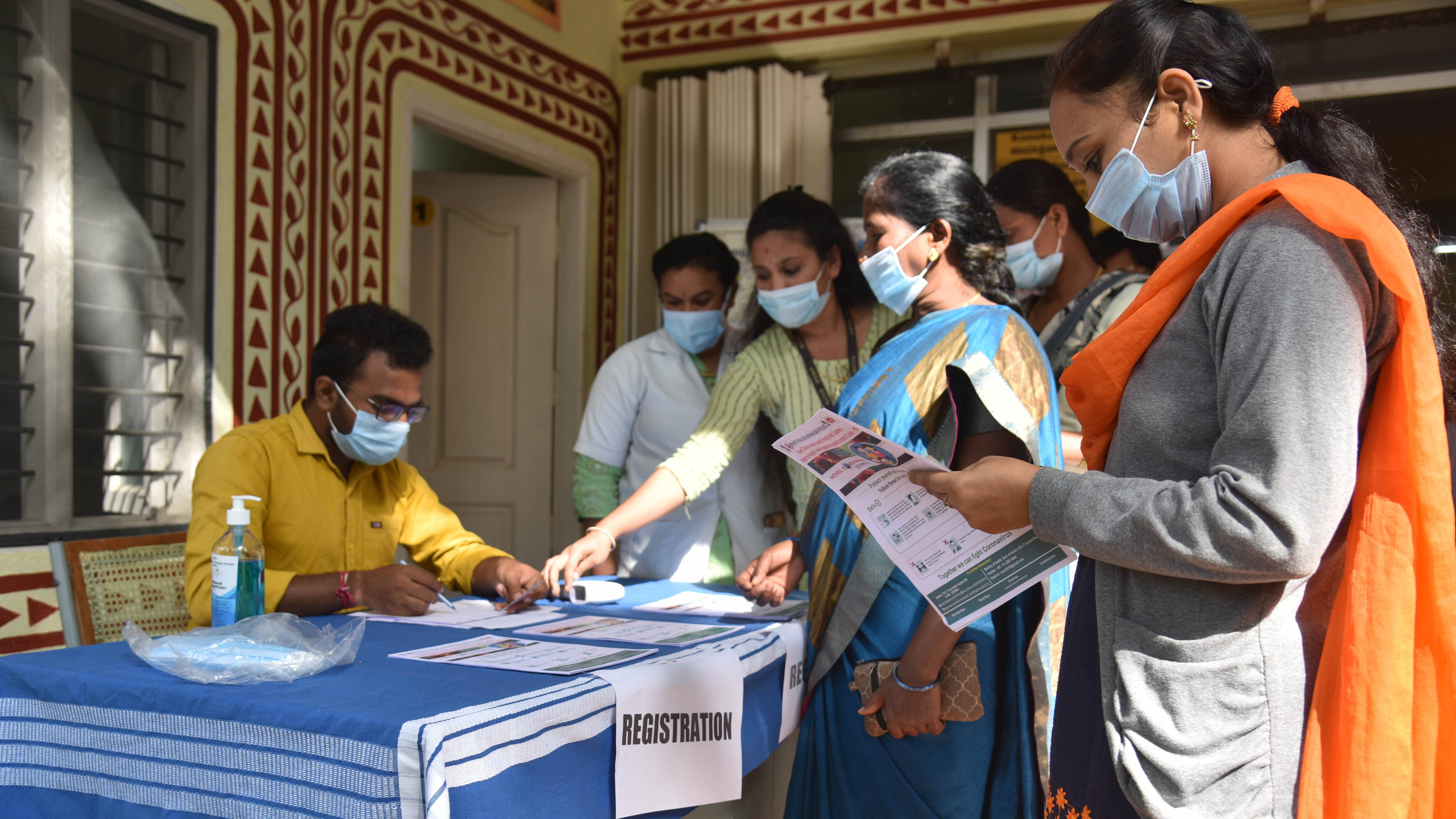 A registration counter for Covid-19 vaccine dry run at a BBMP Primary Health Centre. Credit: DH Photo