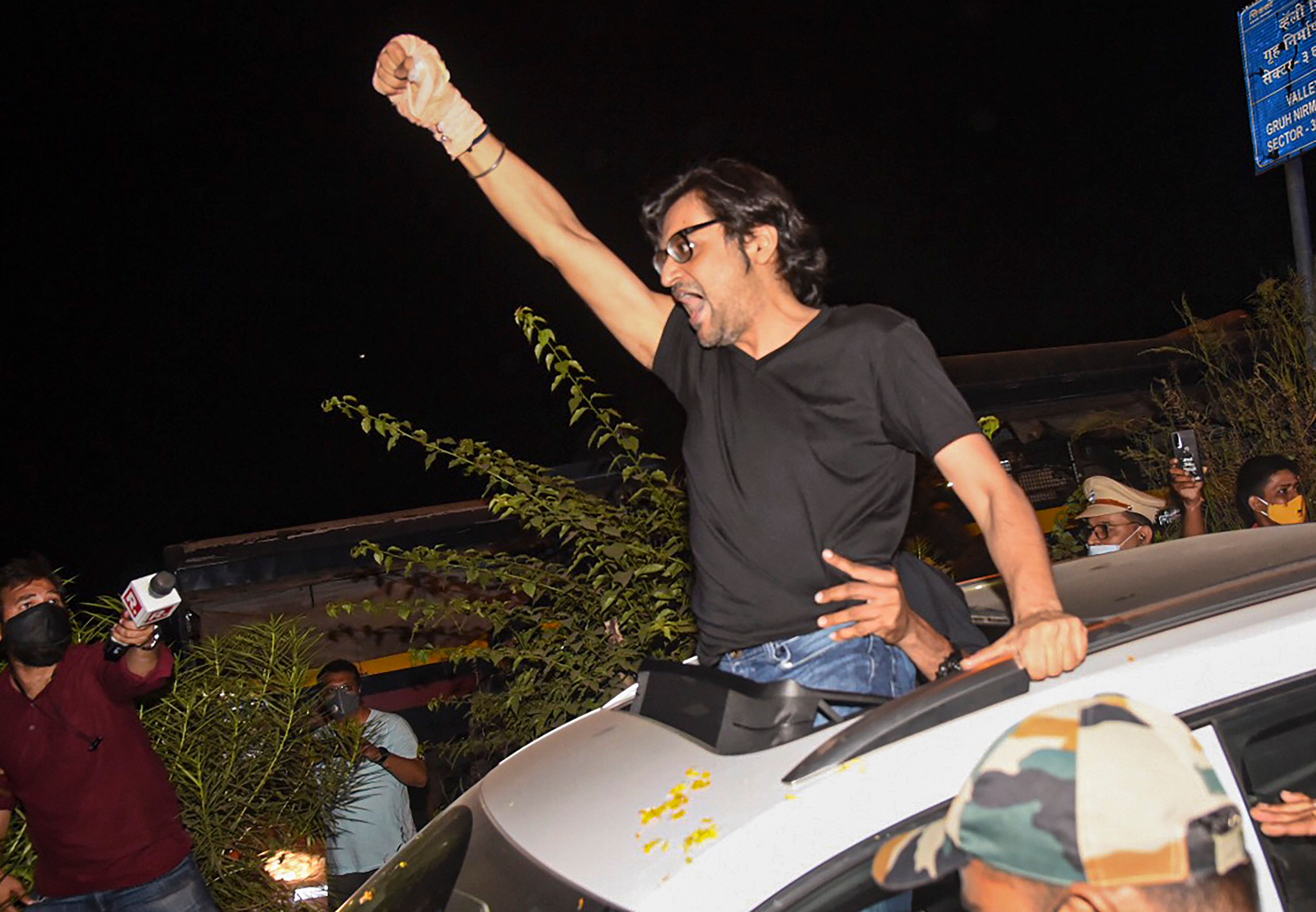 Republic TV Editor-In-Chief Arnab Goswami after being released from Taloja Central Jail on interim bail in the 2018 abetment to suicide case, in Navi Mumbai, Wednesday, Nov. 11, 2020. Credit: PTI File Photo
