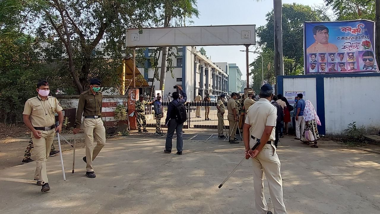 Ten babies were killed in a maternity unit in Maharashtra early on January 9 when fire tore through a major hospital, a doctor said. Credit: AFP Photo