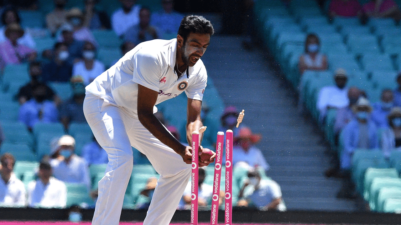 India's Ravichandran Ashwin tries to run out Australia's Cameron Green during day four of the third cricket Test match between Australia and India at the Sydney Cricket Ground (SCG). Credit: AFP File Photo