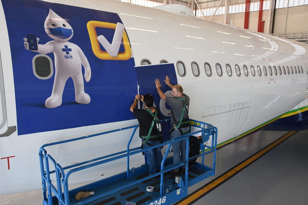  Brazilian Airlines Azul preparing to take-off from Viracopos airport heading to Mumbai, India, to collect two million doses of COVID-19 AstraZeneca/Oxford vaccines manufactured by the Serum Institute of India, in Campinas, Sao Paul. Credit: AFP