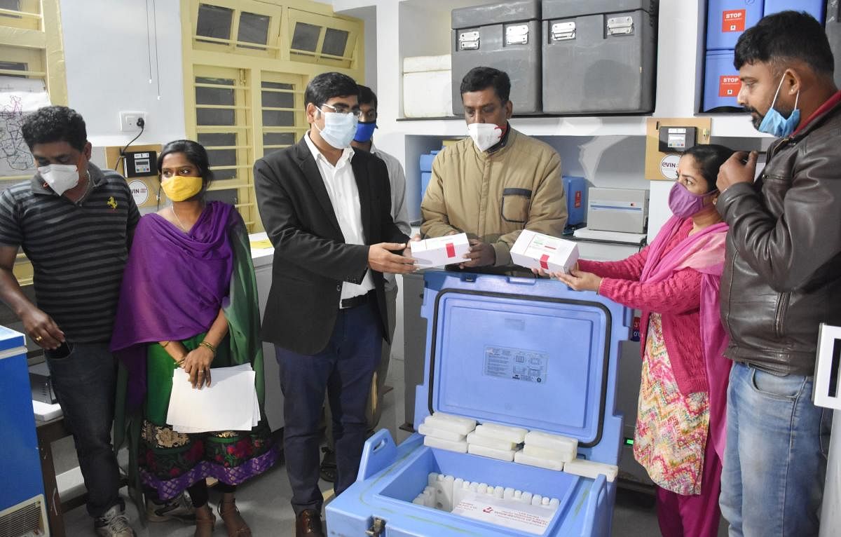 Zilla Panchayat CEO Bhanwar Singh Meena inspected the box of vaccines, at the warehouse of the district health department, on Thursday.