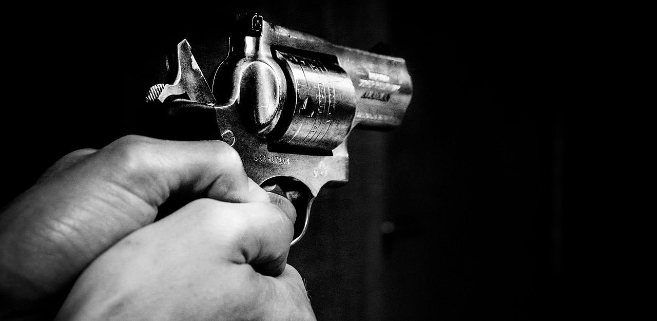 KG Halli police shot at a man who attacked them with a country pistol in a bid to escape in South Bengaluru’s Puttenahalli on Monday afternoon. Credit: iStock Photo